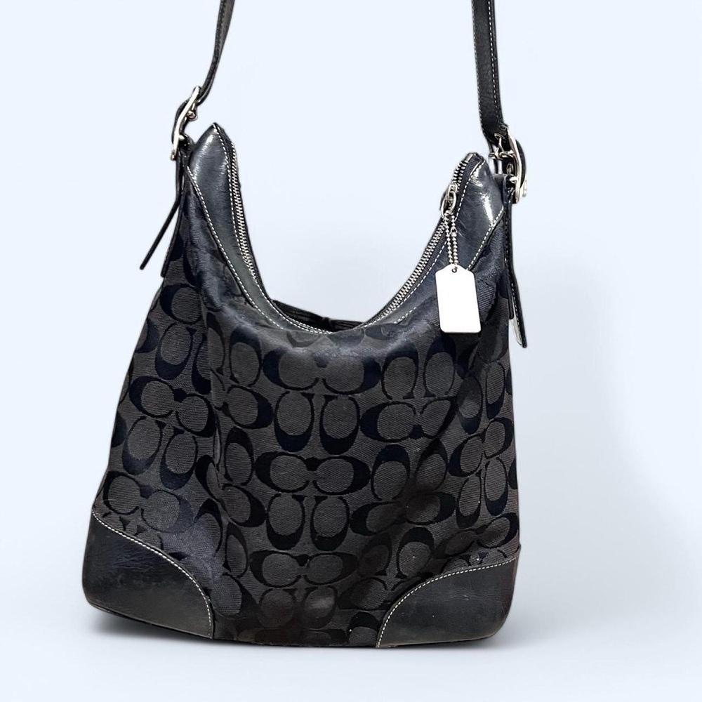 Coach - Picture 3 of 8